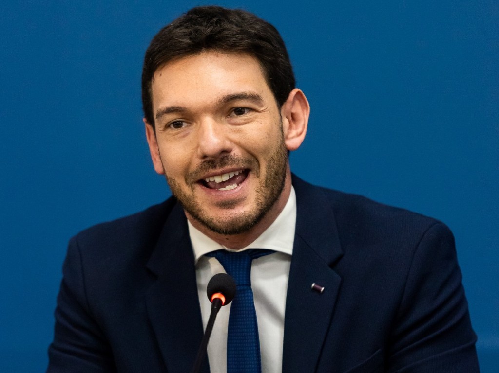 Gainza: “Vamos a terminar con la oscuridad en la administración pública”.(audio de la nota&nbsp;)