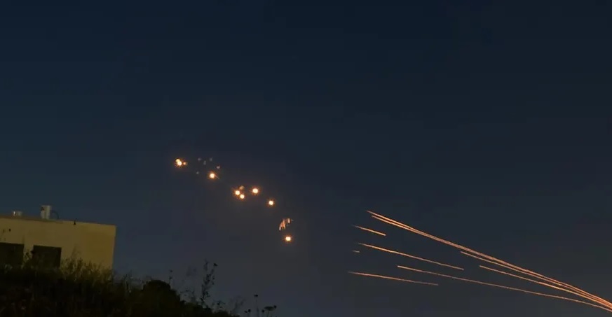 «Lo vivimos con miedo y angustia. Escuché por televisión lo que estaba pasando pero hubo gente que estaba durmiendo en ese momento”, nos cuenta la paranaense Alicia Rozner desde&nbsp;Israel.(audio)