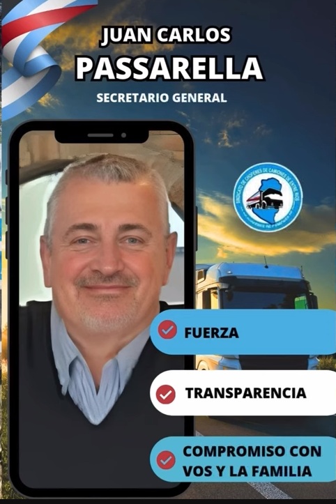 “Conducción de camioneros en Entre Ríos: maniobras, aprietes y una obra social fundida para perpetuarse en el poder”. En una entrevista con el programa «GPS» por Radio UNER, Juan Carlos Passarella, afiliado del sindicato de camioneros de Entre Ríos y referente de la agrupación 15 de diciembre –Lista Celeste y Blanca– denunció graves irregularidades que, según afirmó, buscan impedir que su lista compita en las elecciones internas previstas para este sábado 30. “Desde que presentamos la lista nos pusieron trabas. Primero cambiaron las planillas de avales a último momento, después exigieron que pongamos el número de celular de los afiliados, lo que generó aprietes y llamados intimidatorios a quienes firmaban. Tampoco exhibieron el padrón como corresponde y terminaron invalidando los avales”, relató. Además, contó que un integrante de su lista fue objetado con el argumento de que no cumplía la antigüedad, pese a que tenía diez años de afiliado y lo único que había hecho era cambiar de razón social. Passarella apuntó directamente contra la conducción actual encabezada por Jorge “Piri” Ávalos: “Siempre pasa lo mismo, en 2020 también nos dejaron afuera. La Junta Electoral está manejada por el oficialismo, siempre buscan voltear a la oposición. No hay igualdad en el sindicato”. Según dijo, existe una convivencia entre quienes manejan la Junta y los que conducen el gremio: “Si tenés la plata de los afiliados podés controlar todo, los que no tenemos esos recursos quedamos afuera”. Sobre las propuestas de su sector, explicó que la prioridad es la salud de los trabajadores y sus familias: “La obra social no funciona, está fundida. No pagan sueldos ni reintegros y, sin embargo, aparecen comprando predios en Paraná y haciendo piletas en Concordia en plena campaña. La prioridad tiene que ser la atención médica y farmacéutica en toda la provincia, y también garantizar ambulancias en las dos costas”.Con casi 5.000 afiliados en Entre Ríos, Passarella insistió en que la base quiere votar en elecciones con más de una lista y no seguir avalando una conducción única: “Los compañeros llaman todos los días preguntando si vamos a estar en la elección. Nosotros pedimos libertad sindical, que todos tengan la posibilidad de participar. La justicia tiene que dar vuelta esto porque los afiliados merecen&nbsp;decidir”.
